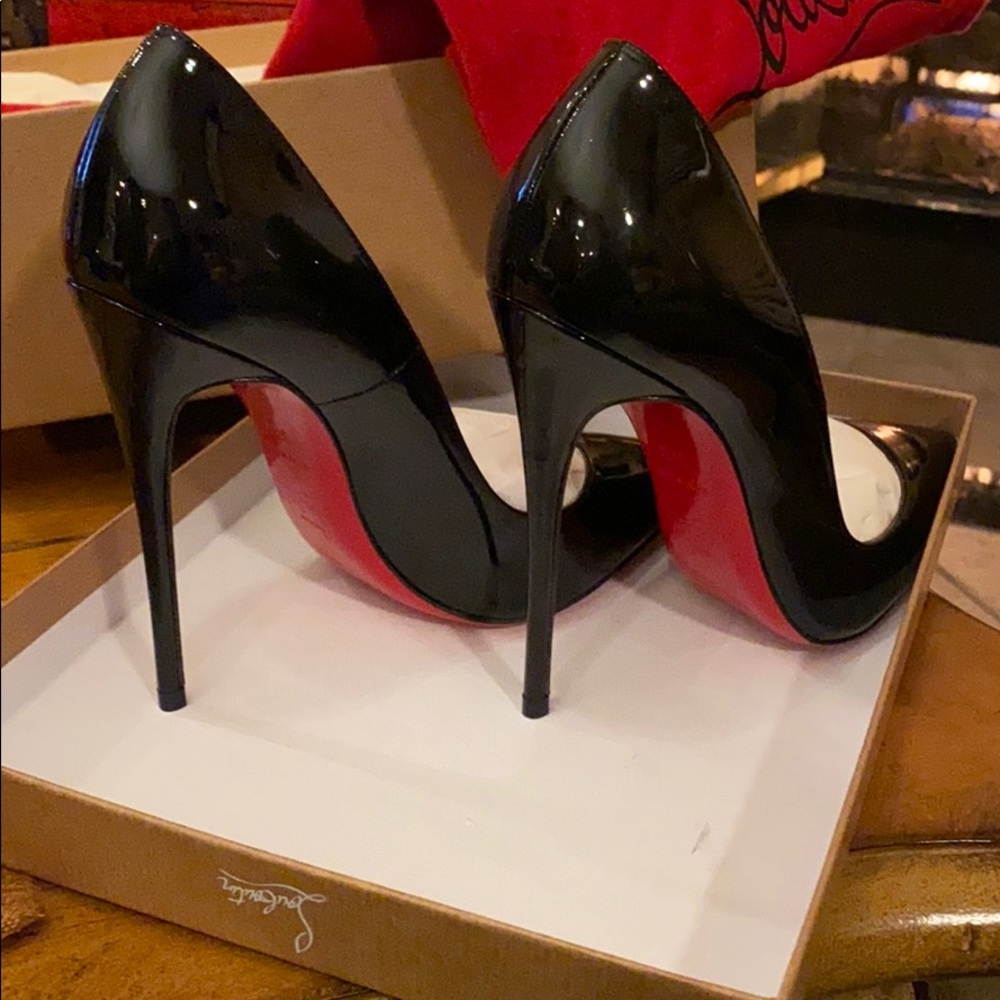 Woman’s shoes - Picture 7 of 7